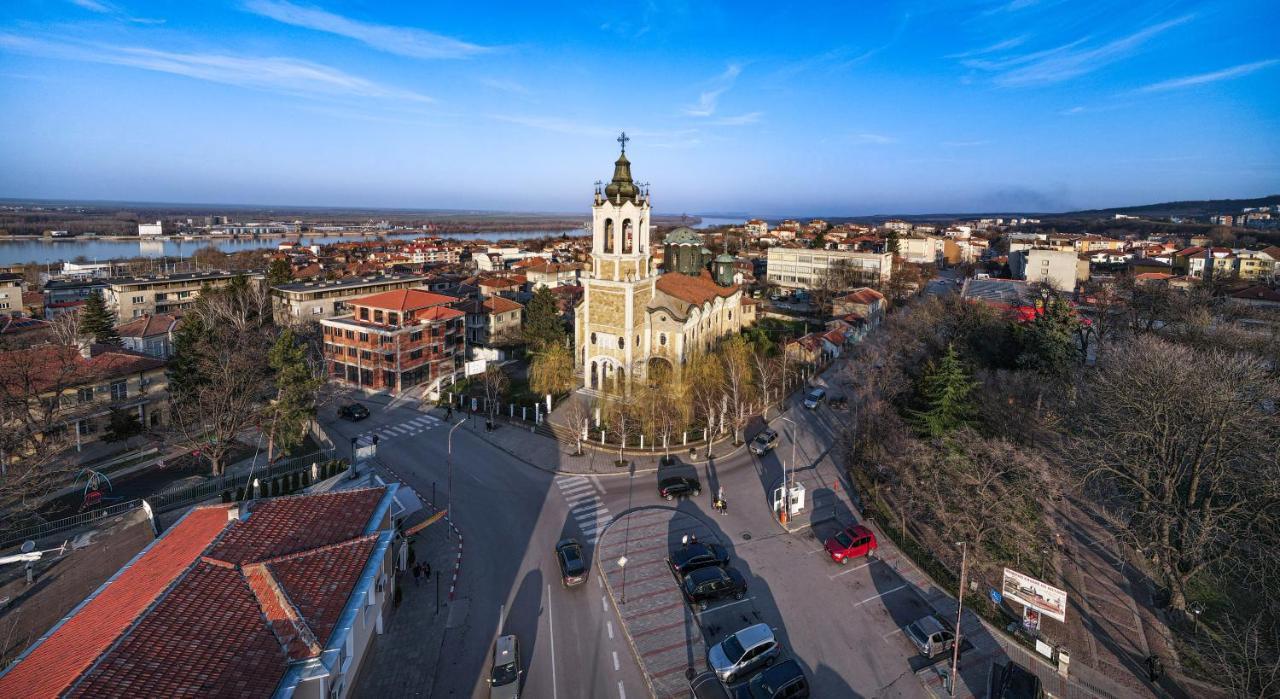 Пансион - Димитър Хадживасилев Svishtov Dış mekan fotoğraf