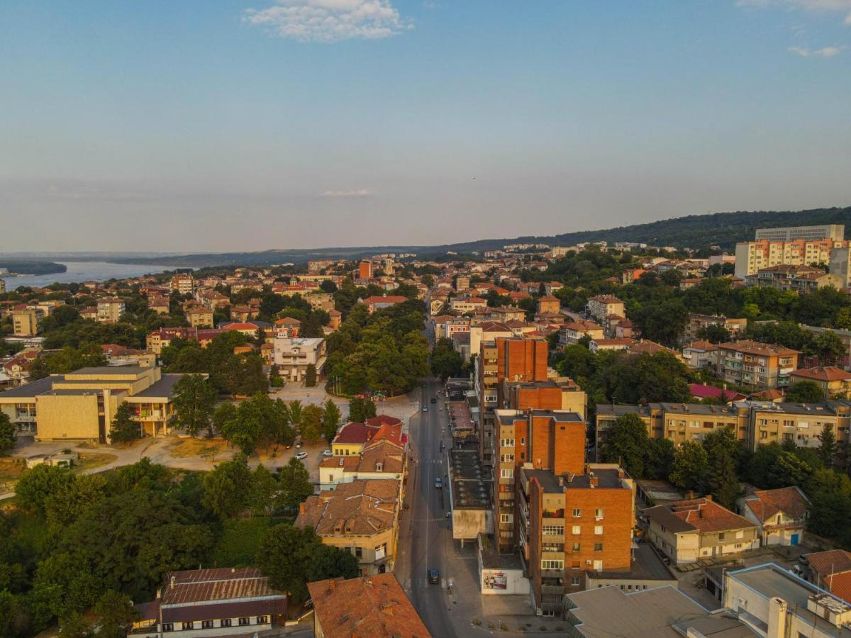 Пансион - Димитър Хадживасилев Svishtov Dış mekan fotoğraf