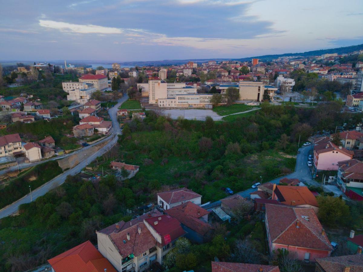 Пансион - Димитър Хадживасилев Svishtov Dış mekan fotoğraf